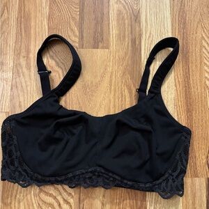 Elegant Black Lace Trim Bra